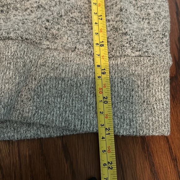 J. Crew women’s sweater - Picture 6 of 8